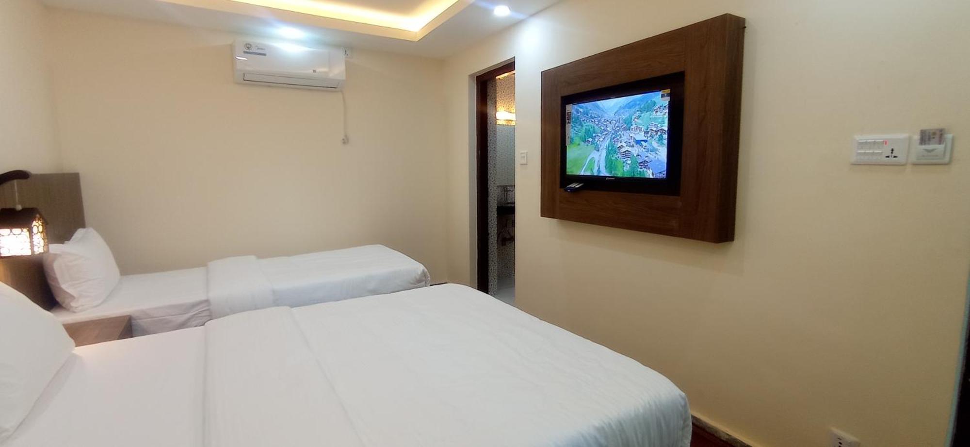 Hotel Aerolink Катманду Екстериор снимка