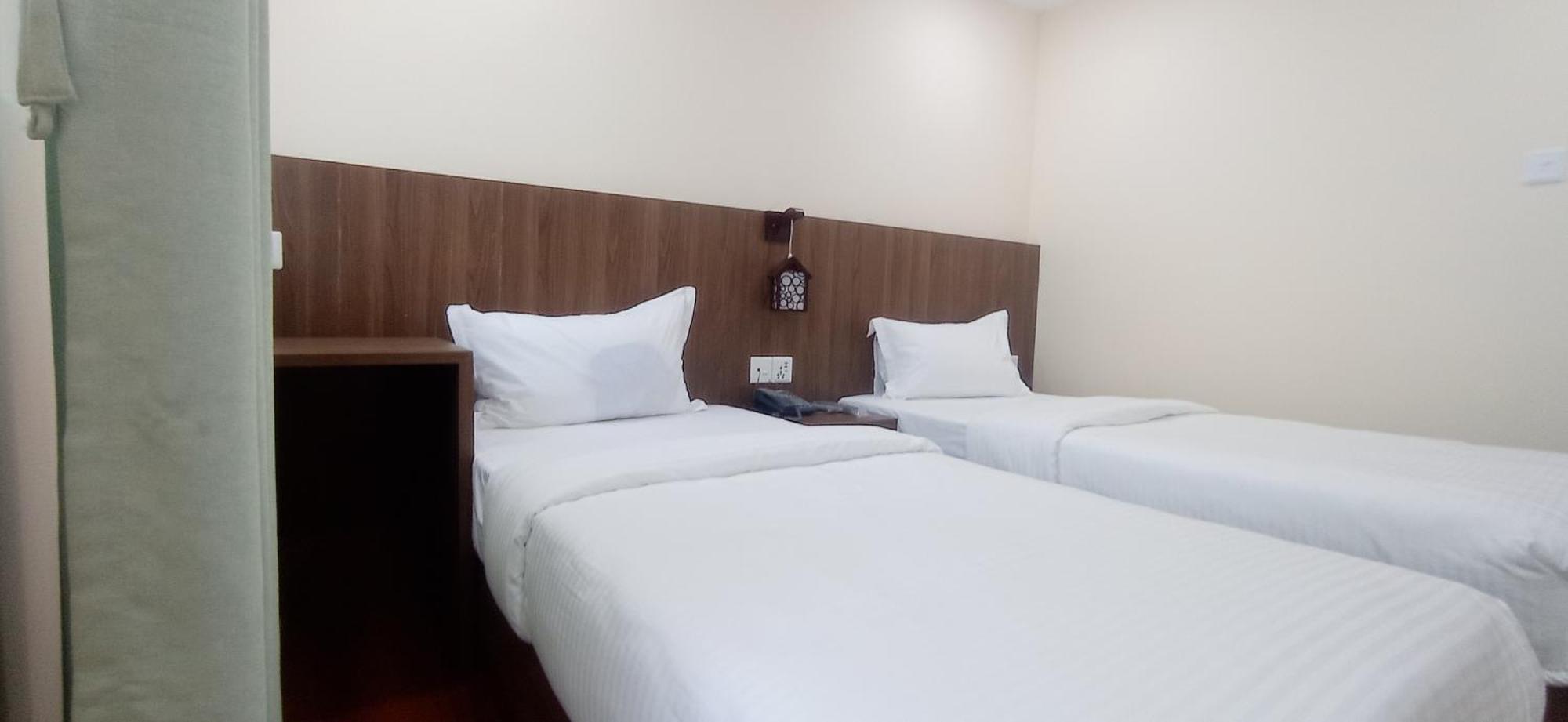 Hotel Aerolink Катманду Екстериор снимка