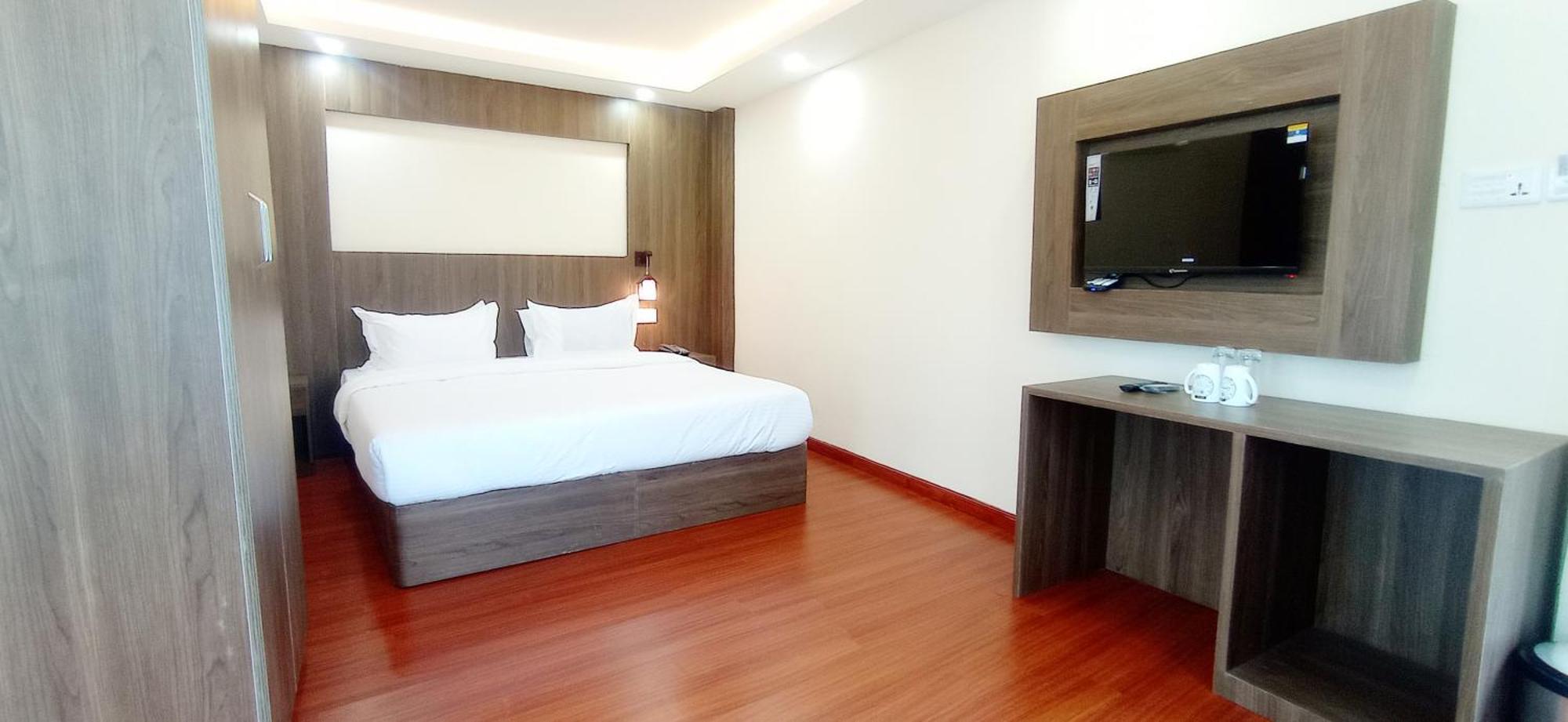 Hotel Aerolink Катманду Екстериор снимка