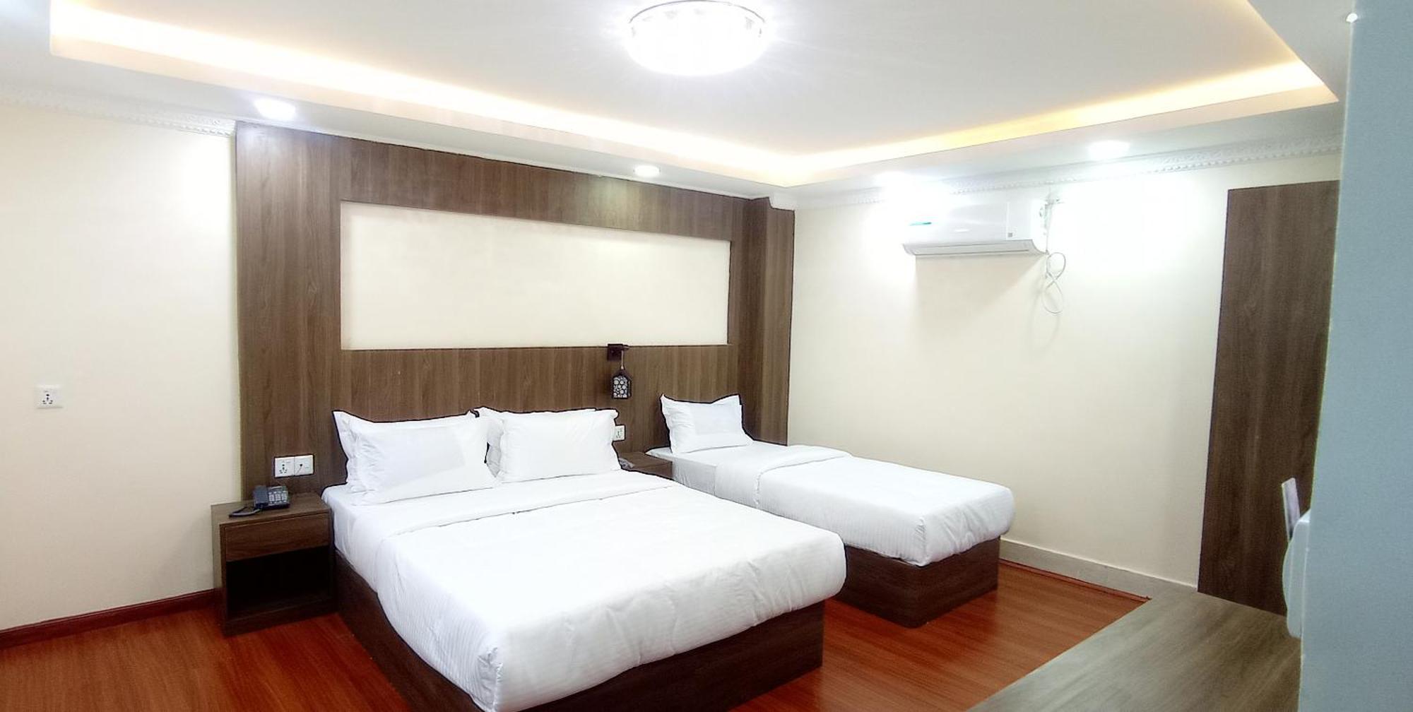Hotel Aerolink Катманду Екстериор снимка